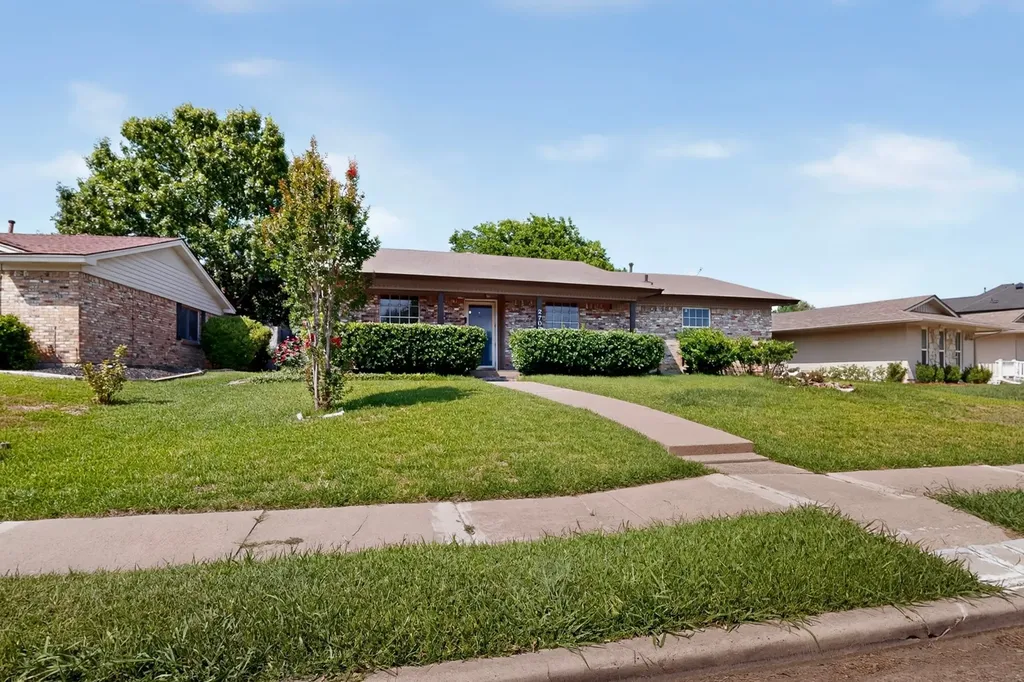 2709 Laramie Street Irving TX 75062