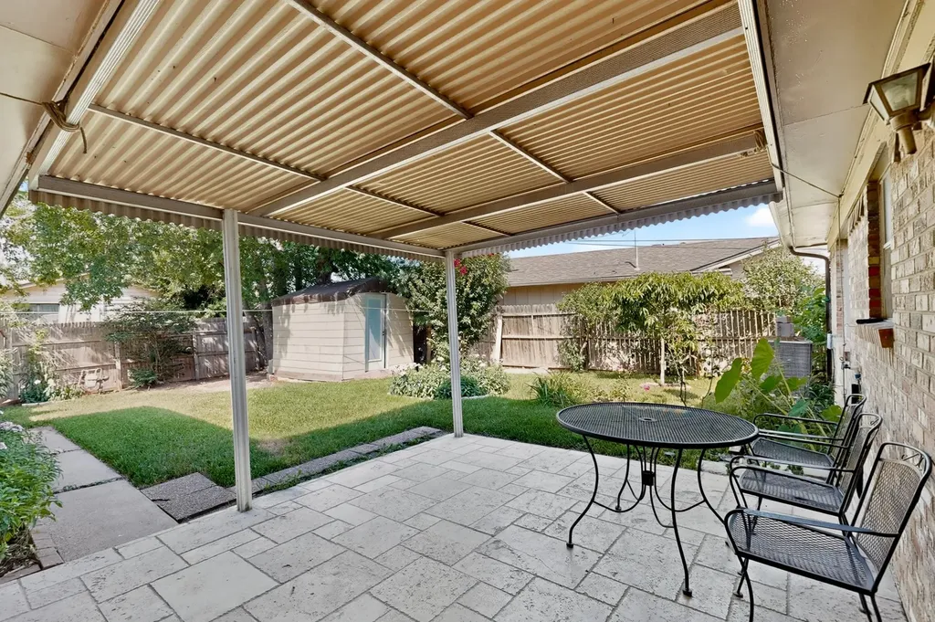 2709 Laramie Street Irving TX 75062