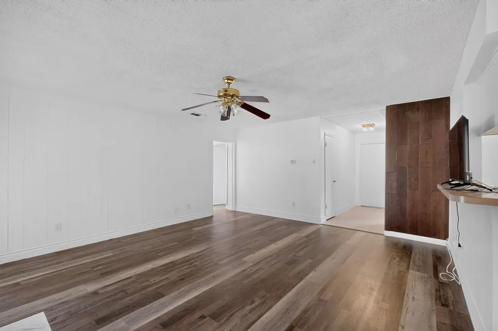 2709 Laramie Street Irving TX 75062