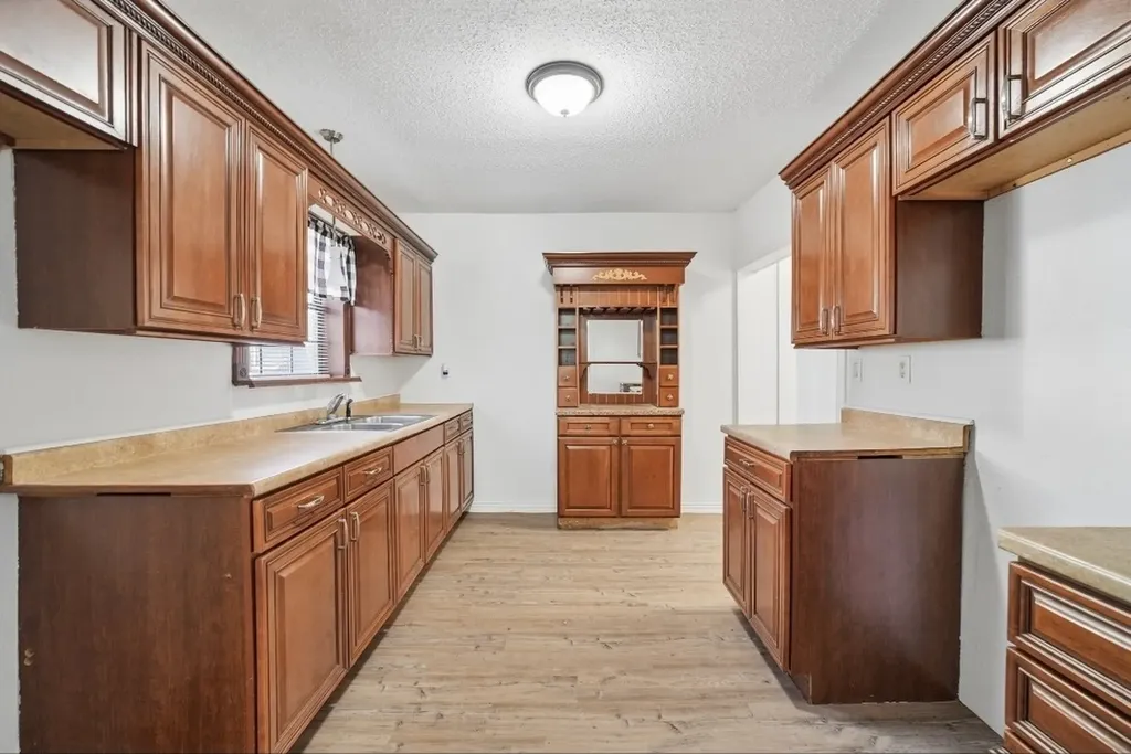 2725 Aster Street Dallas TX 75211