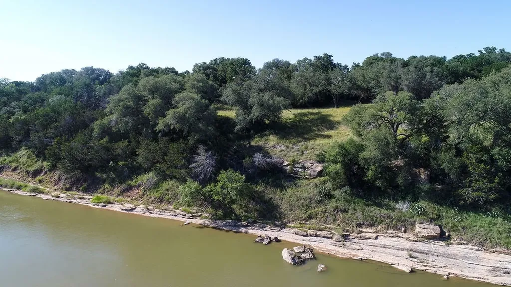 15 Waterwood Loop Mineral Wells TX 76067