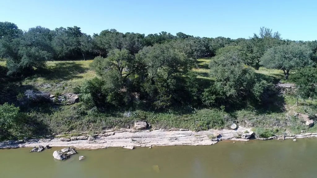 15 Waterwood Loop Mineral Wells TX 76067