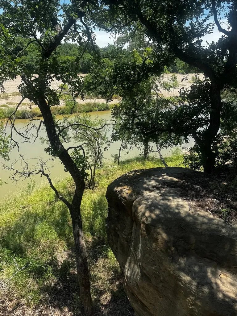 15 Waterwood Loop Mineral Wells TX 76067