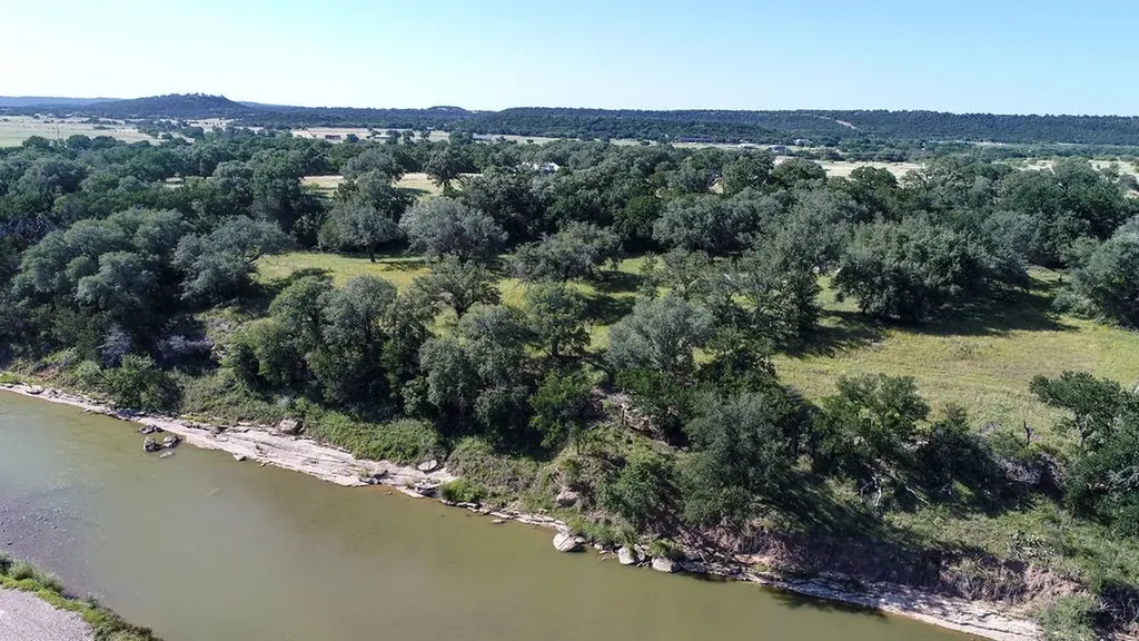 15 Waterwood Loop Mineral Wells TX 76067