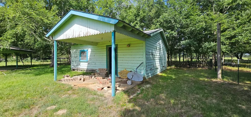 2473 Vz County Road 1806 Grand Saline TX 75140