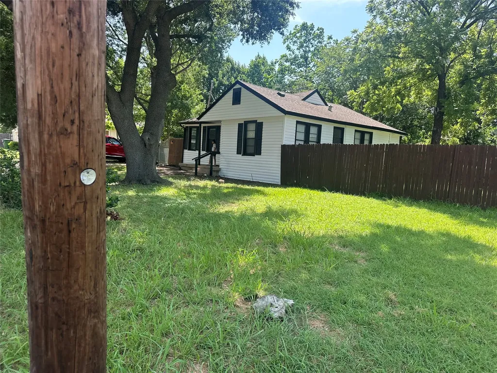 1602 Bruce Drive Garland TX 75043