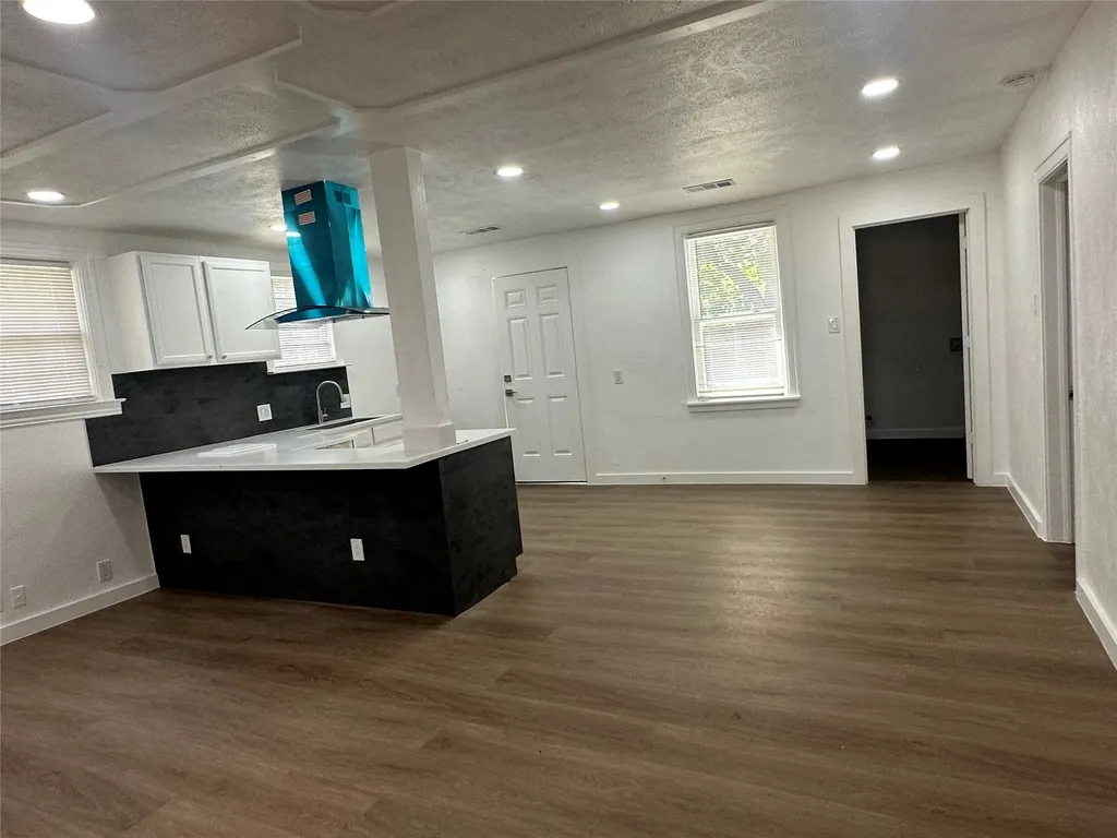 1602 Bruce Drive Garland TX 75043