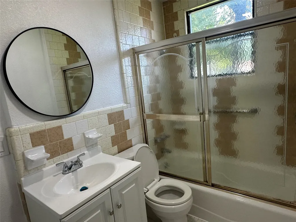 1602 Bruce Drive Garland TX 75043