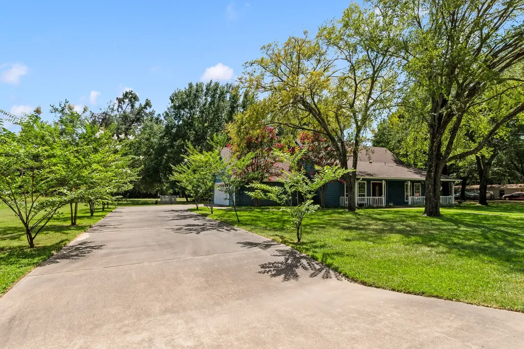 245 Shady Shores Drive Mabank TX 75156
