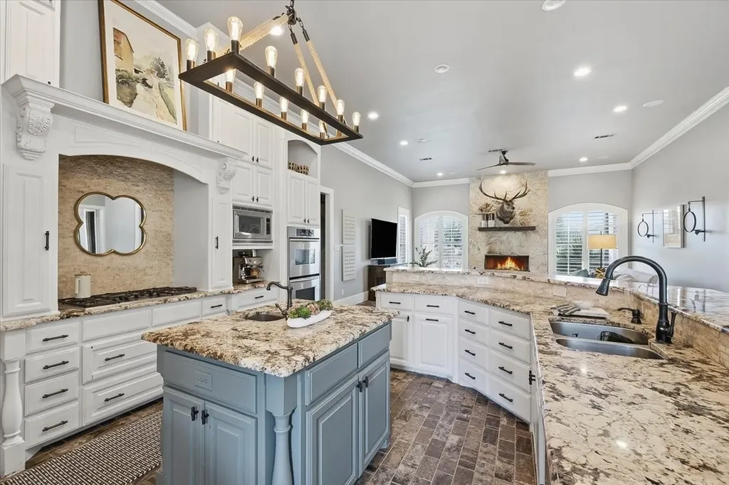 165 Dove Creek Road Argyle TX 76226