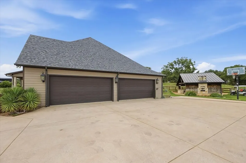 165 Dove Creek Road Argyle TX 76226