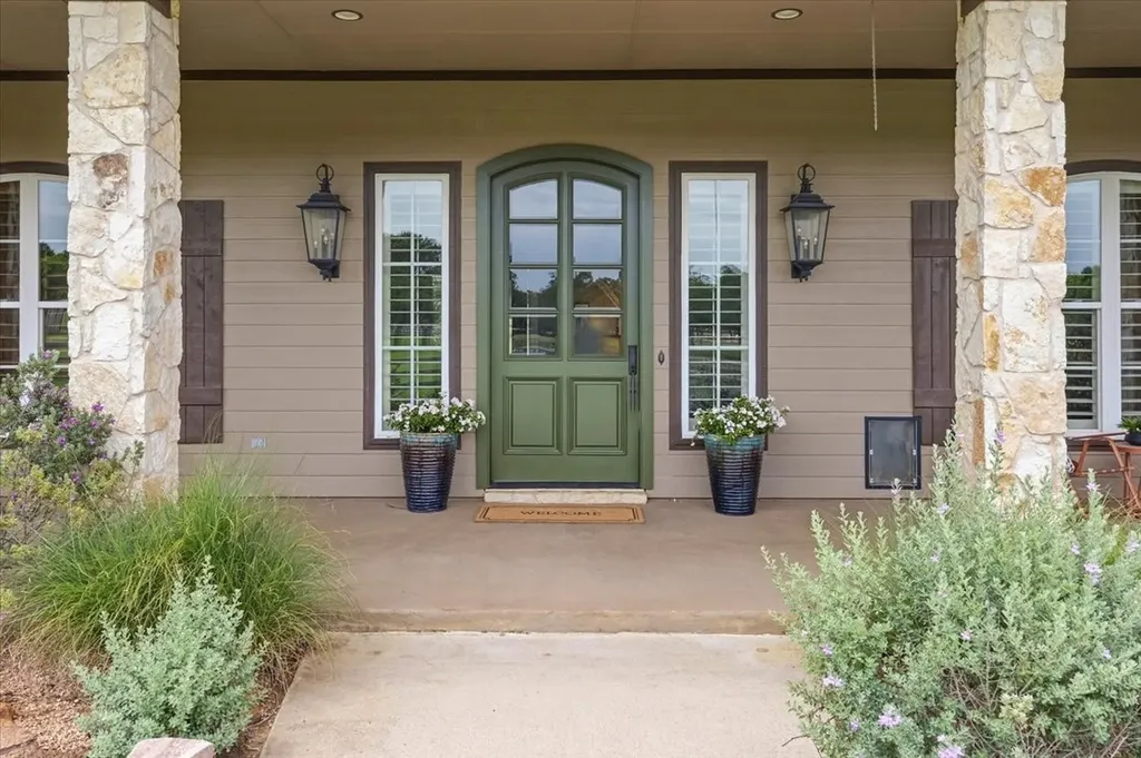 165 Dove Creek Road Argyle TX 76226