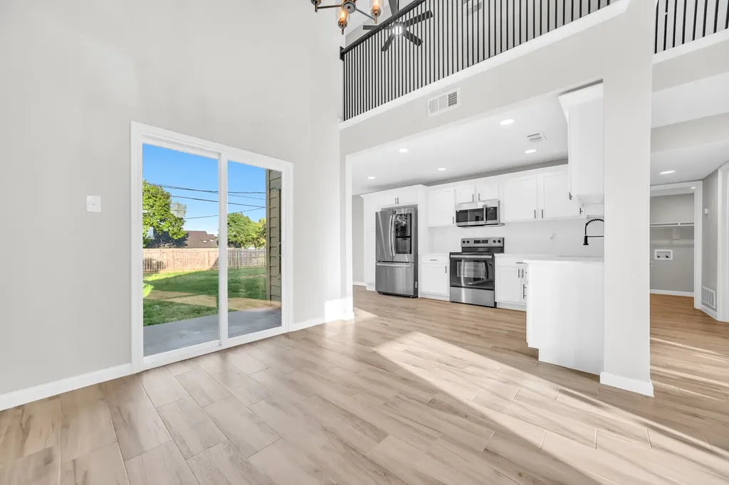 613 Laurel Street Cedar Hill TX 75104