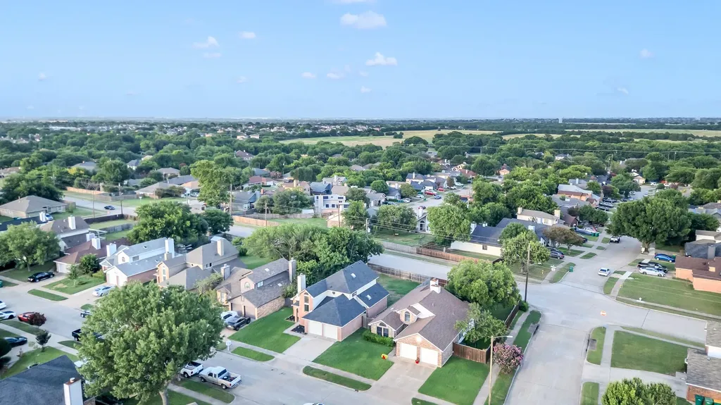 613 Laurel Street Cedar Hill TX 75104