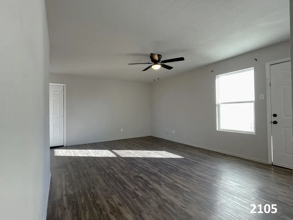 2101 Knoll Crest Drive Arlington TX 76014