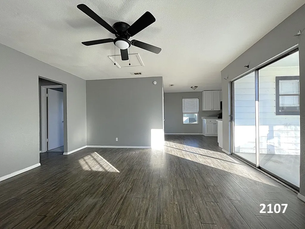 2101 Knoll Crest Drive Arlington TX 76014