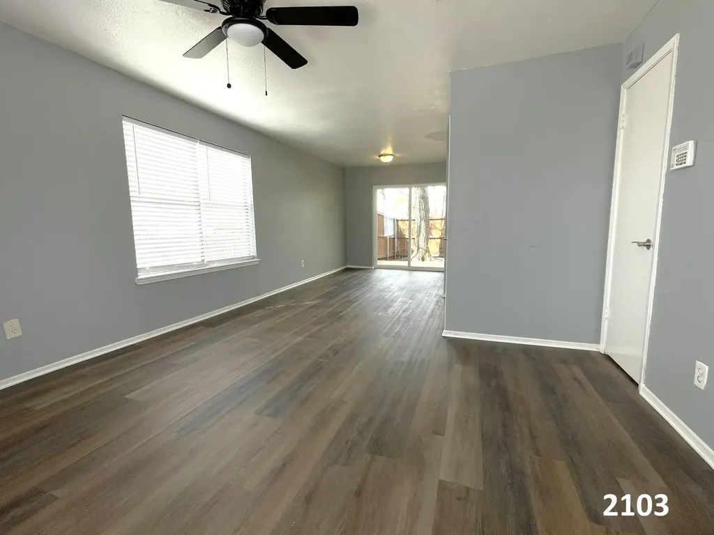 2101 Knoll Crest Drive Arlington TX 76014