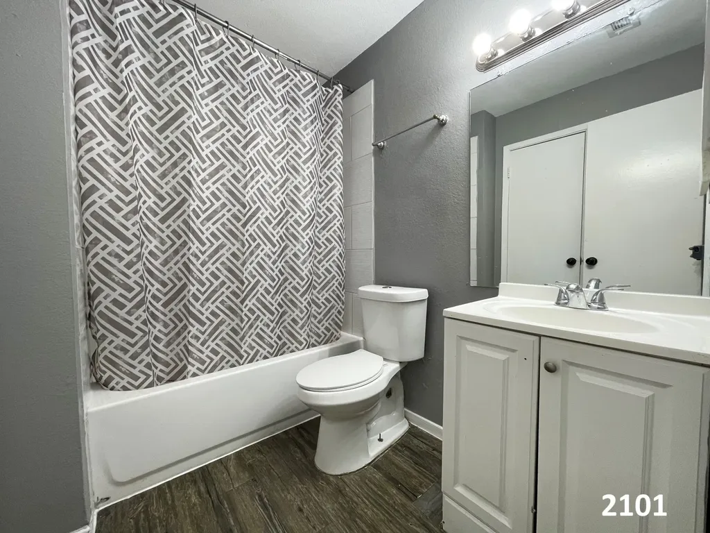 2101 Knoll Crest Drive Arlington TX 76014
