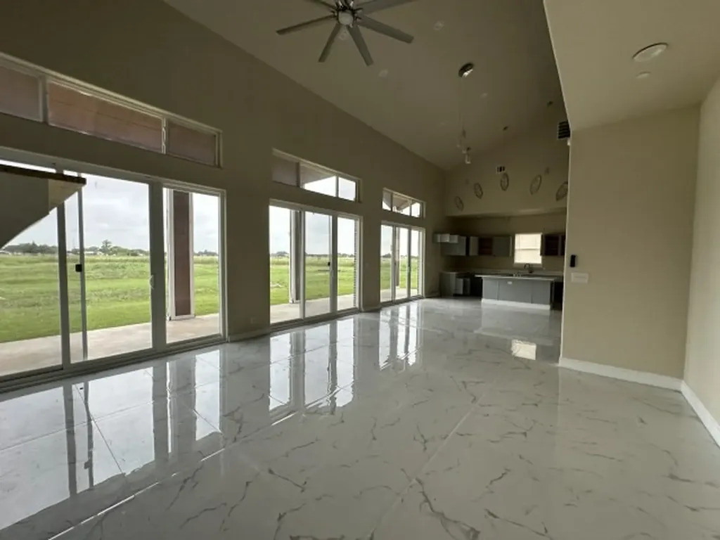 487 Whispering Way Red Oak TX 75154