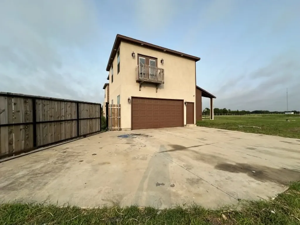 487 Whispering Way Red Oak TX 75154
