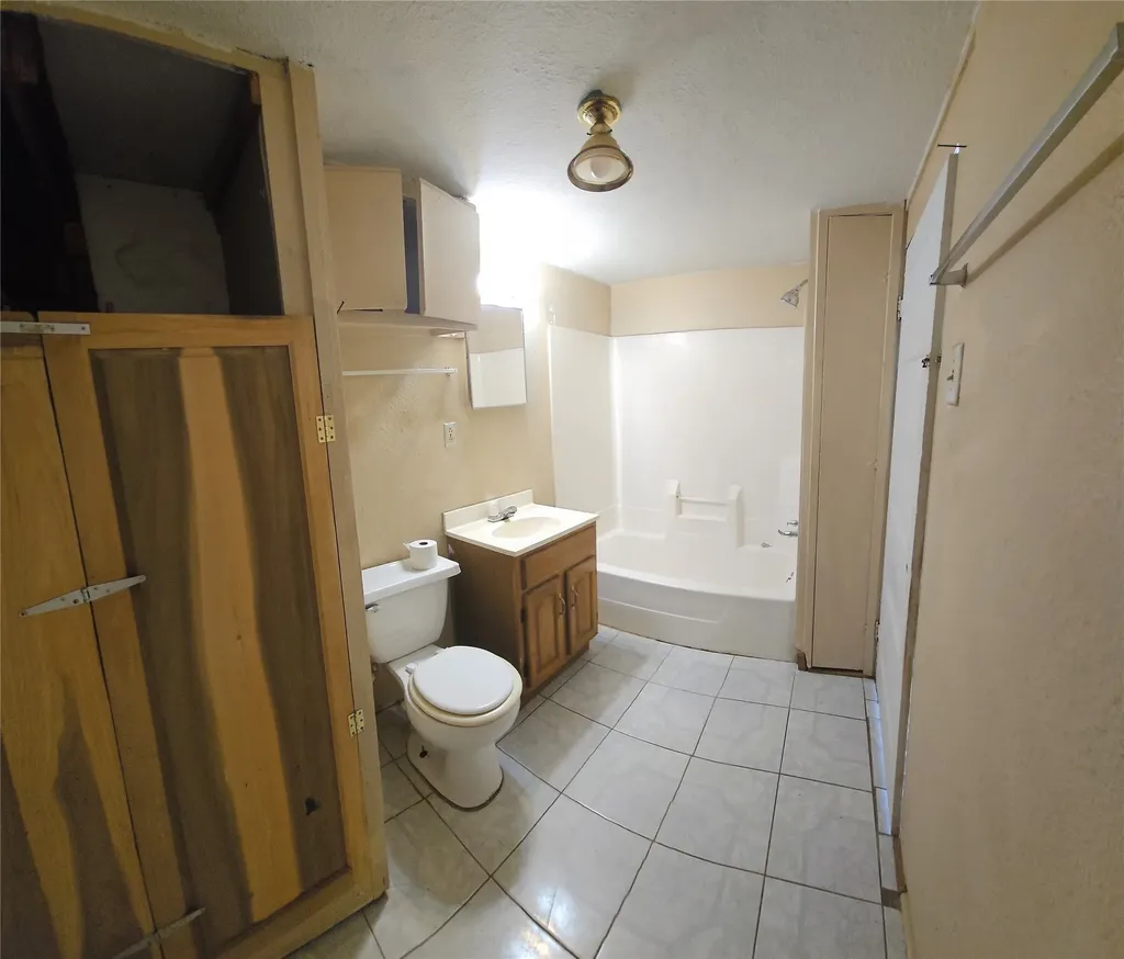 314 N Green Street Grand Saline TX 75140