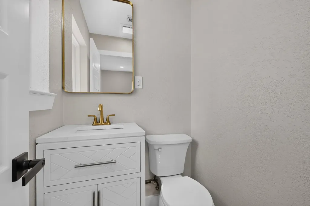 4819 Navajo Trail Balch Springs TX 75180