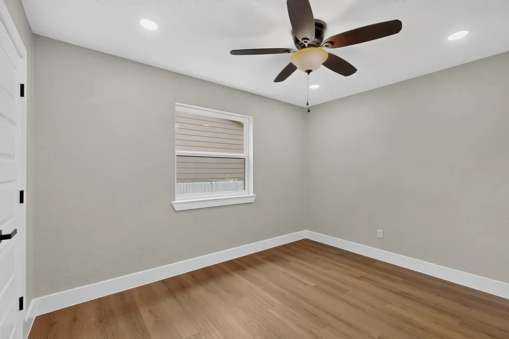 4819 Navajo Trail Balch Springs TX 75180