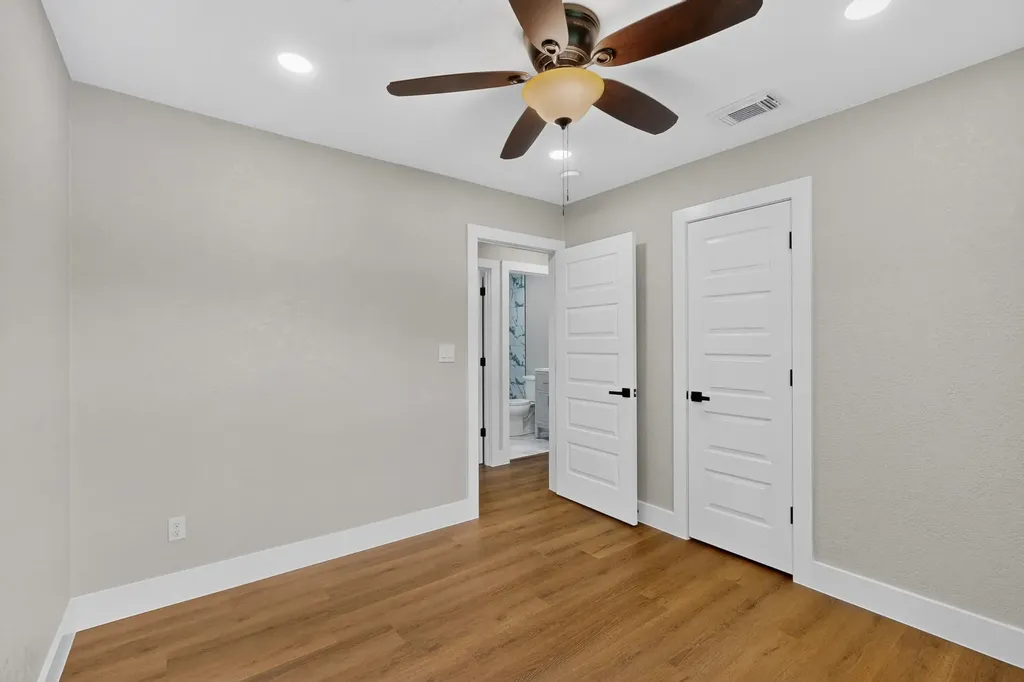 4819 Navajo Trail Balch Springs TX 75180