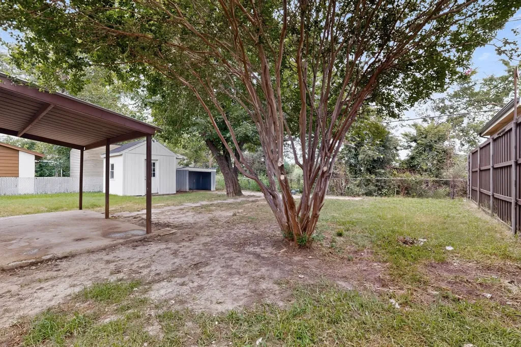 4819 Navajo Trail Balch Springs TX 75180