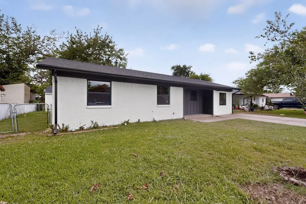 4819 Navajo Trail Balch Springs TX 75180