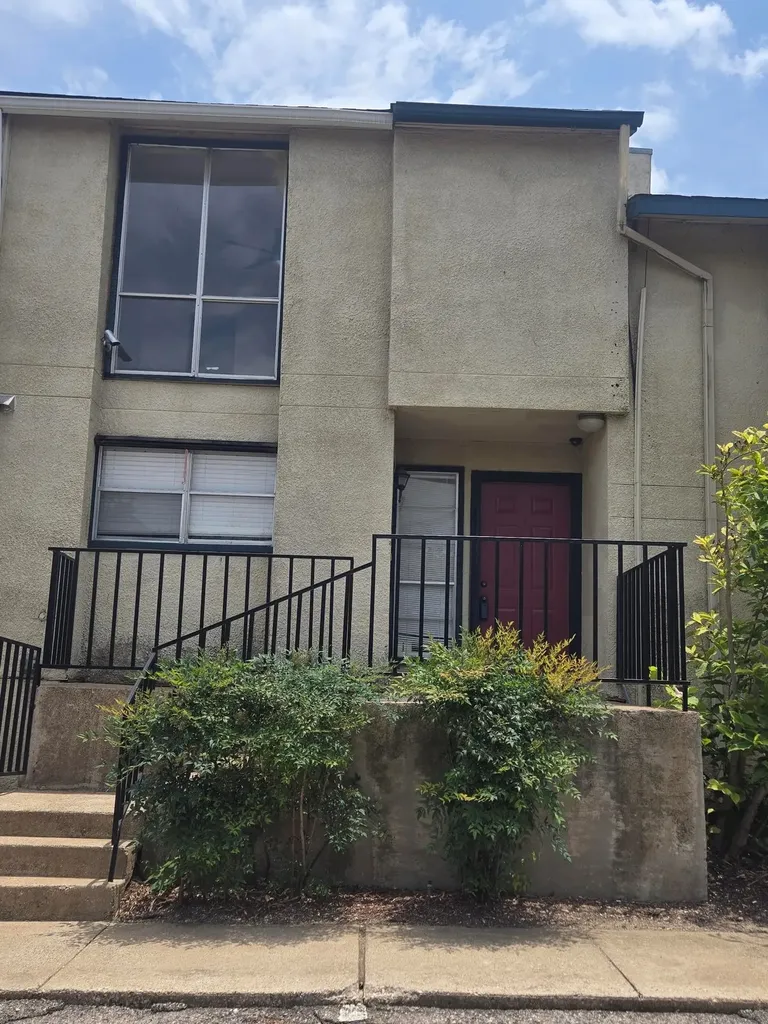 7175 Fair Oaks Avenue Dallas TX 75231