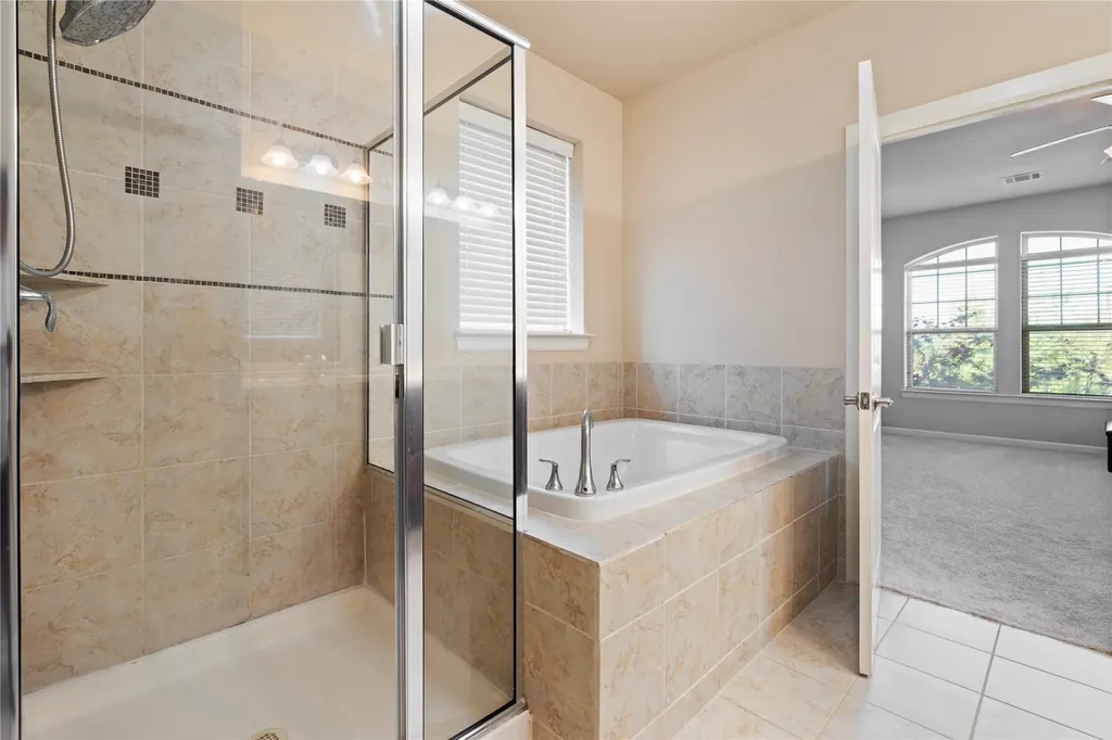 1016 Lone Ivory Trail Arlington TX 76005
