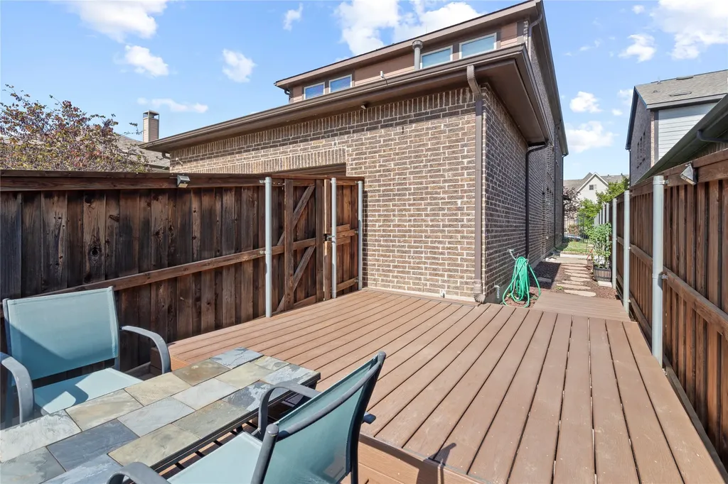 1016 Lone Ivory Trail Arlington TX 76005