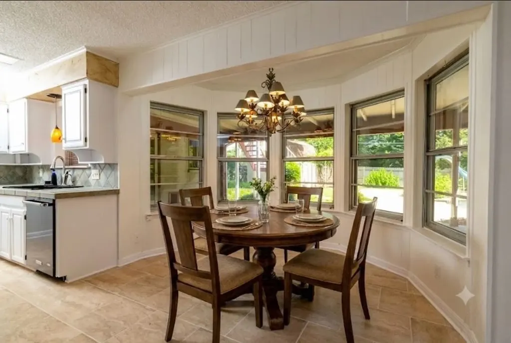 3809 Diamond Loch W North Richland Hills TX 76180