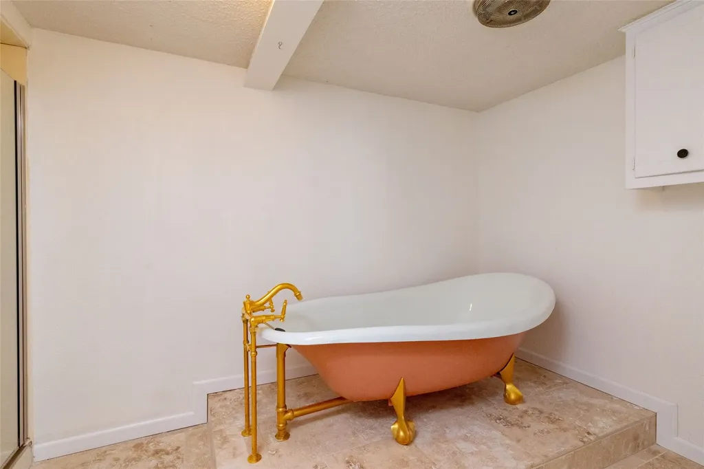 3809 Diamond Loch W North Richland Hills TX 76180