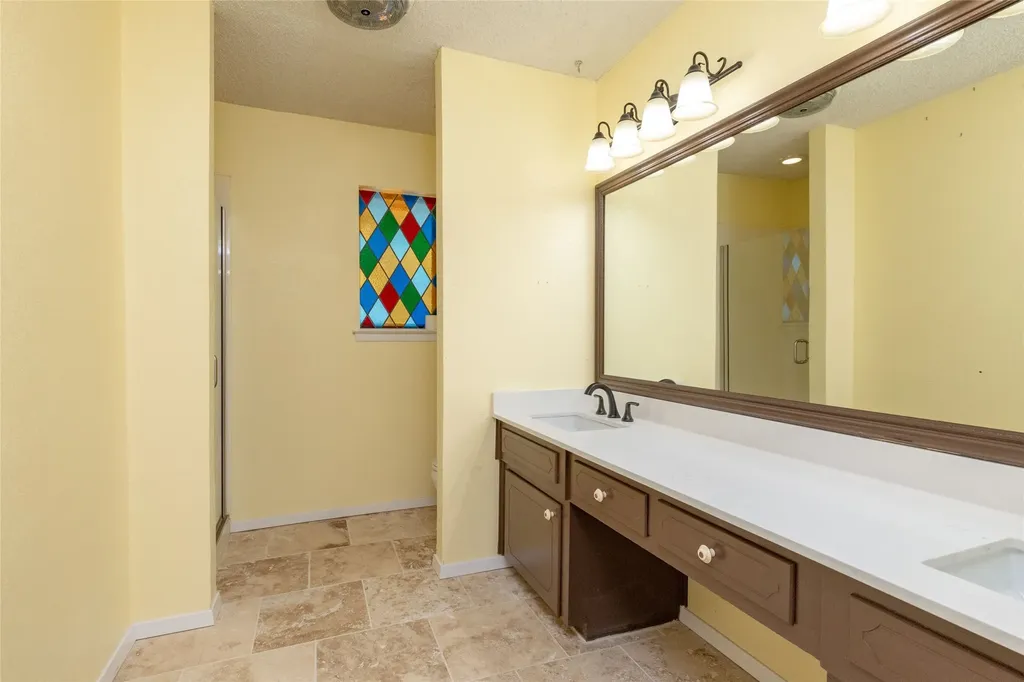 3809 Diamond Loch W North Richland Hills TX 76180