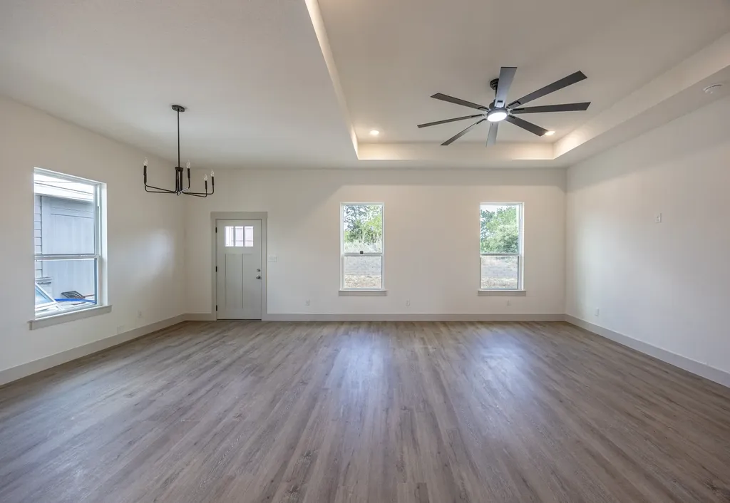 5208 Helmick Fort Worth TX 76107
