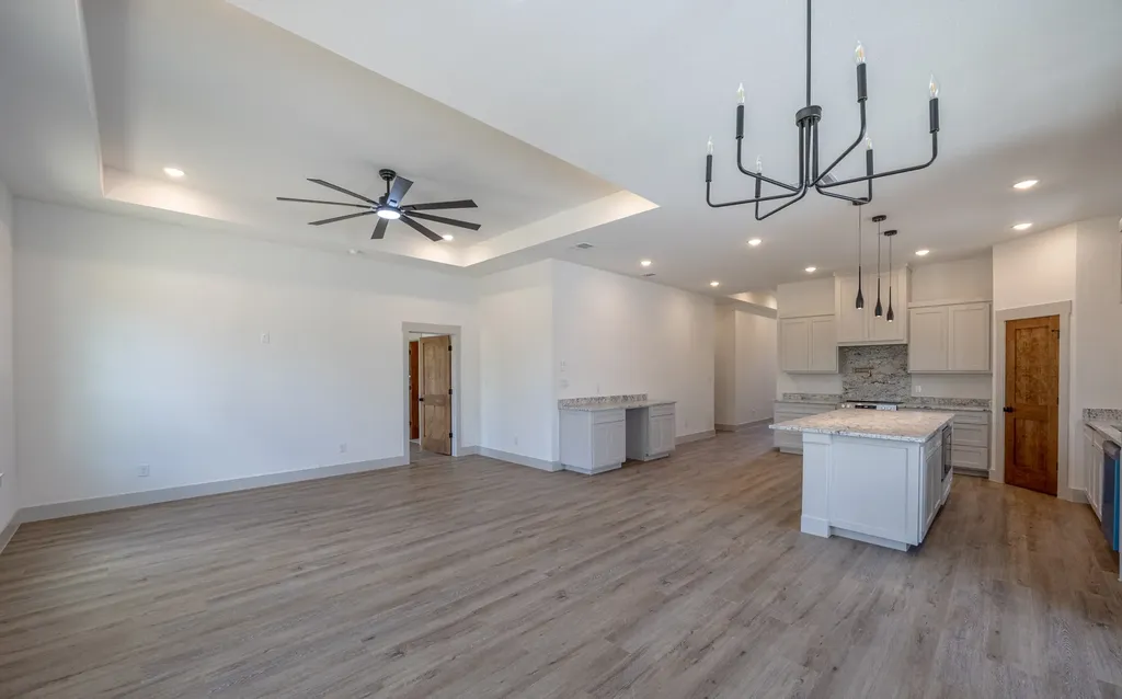5208 Helmick Fort Worth TX 76107