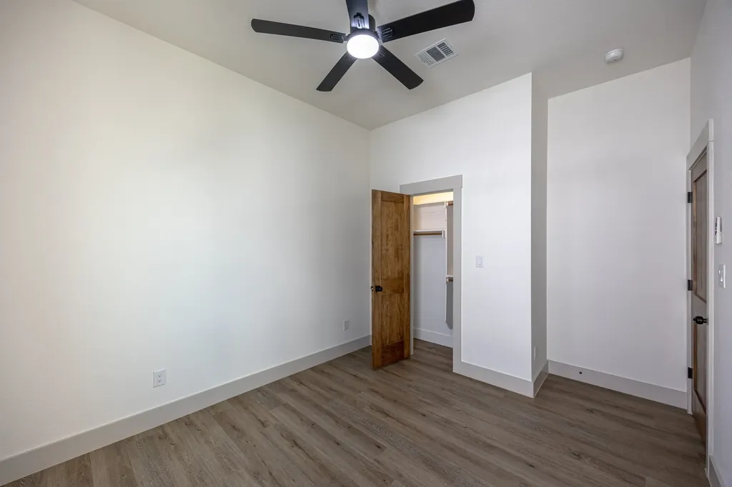 5208 Helmick Fort Worth TX 76107