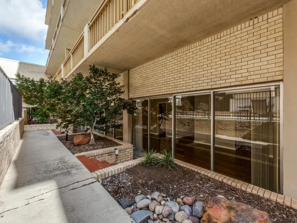 6211 W Northwest Highway Dallas TX 75225