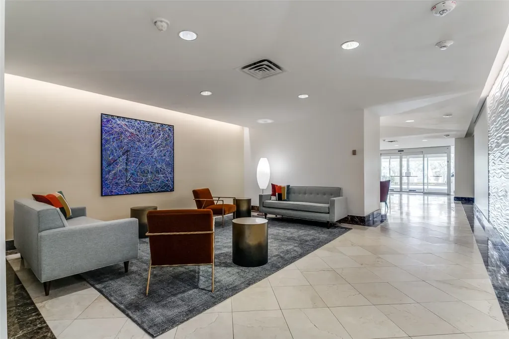 6211 W Northwest Highway Dallas TX 75225