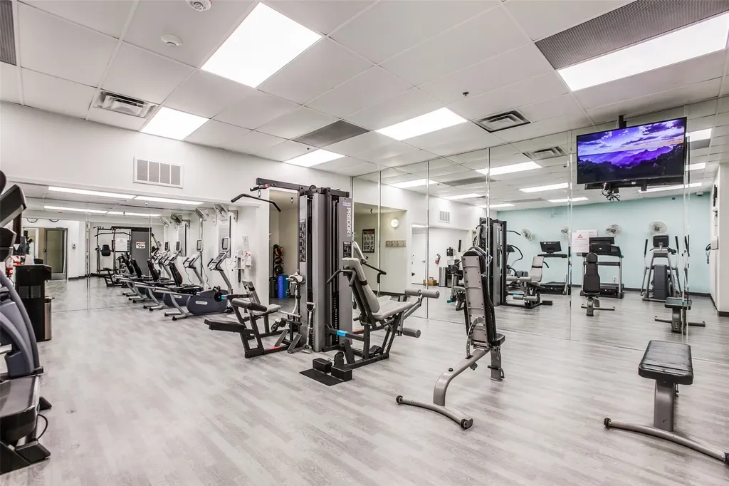 6211 W Northwest Highway Dallas TX 75225