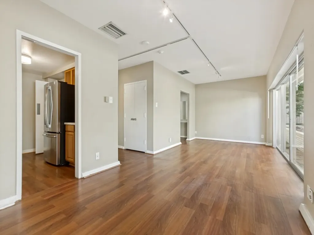 6211 W Northwest Highway Dallas TX 75225