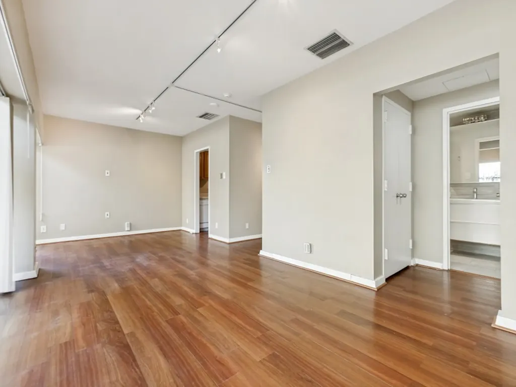 6211 W Northwest Highway Dallas TX 75225