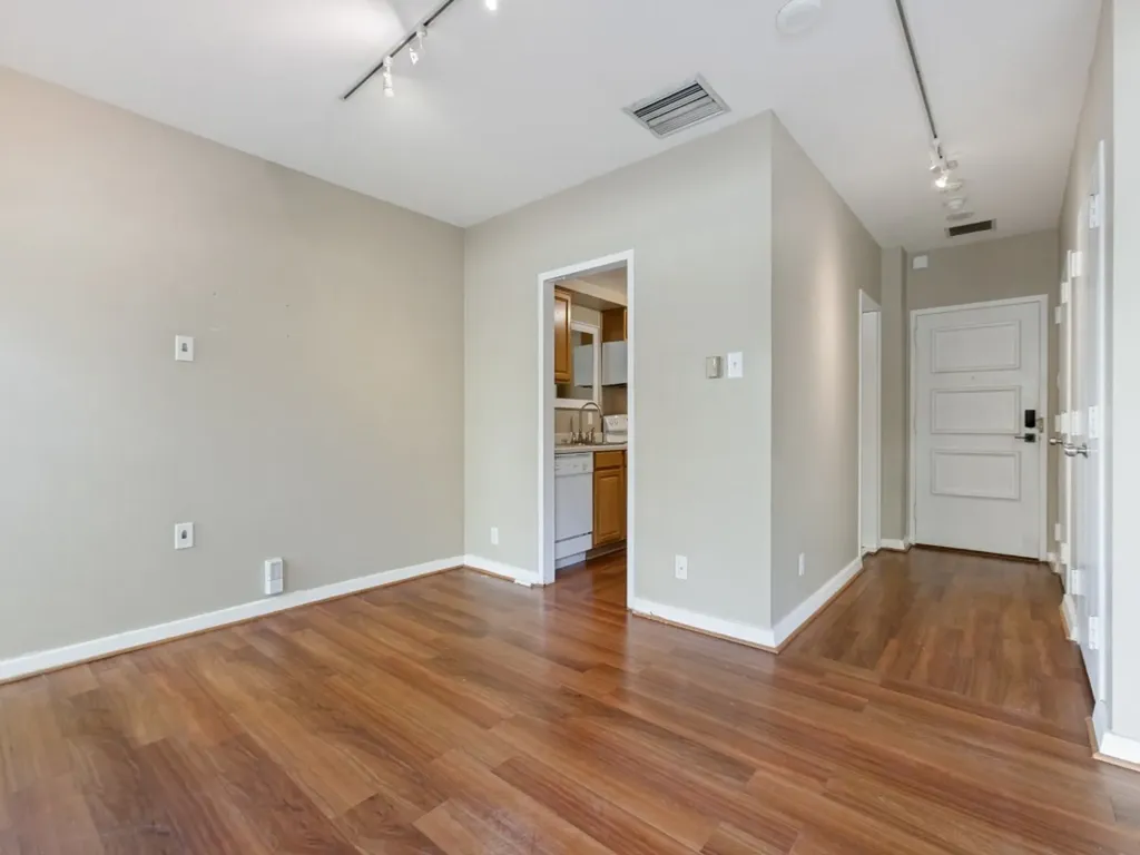 6211 W Northwest Highway Dallas TX 75225