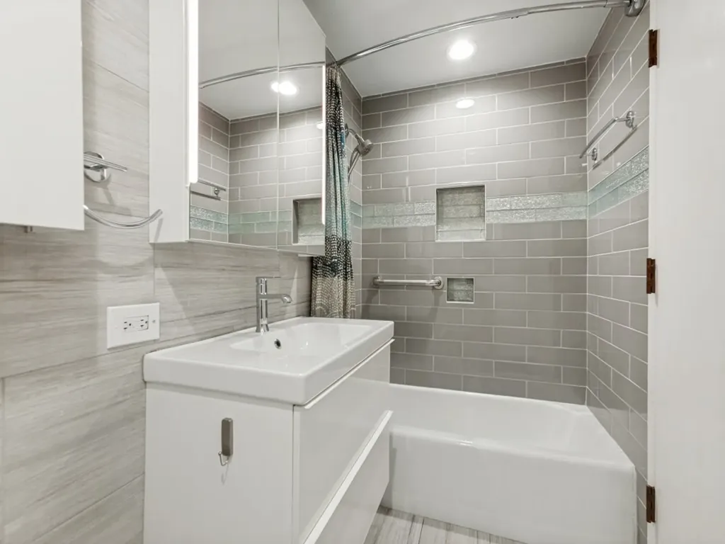 6211 W Northwest Highway Dallas TX 75225