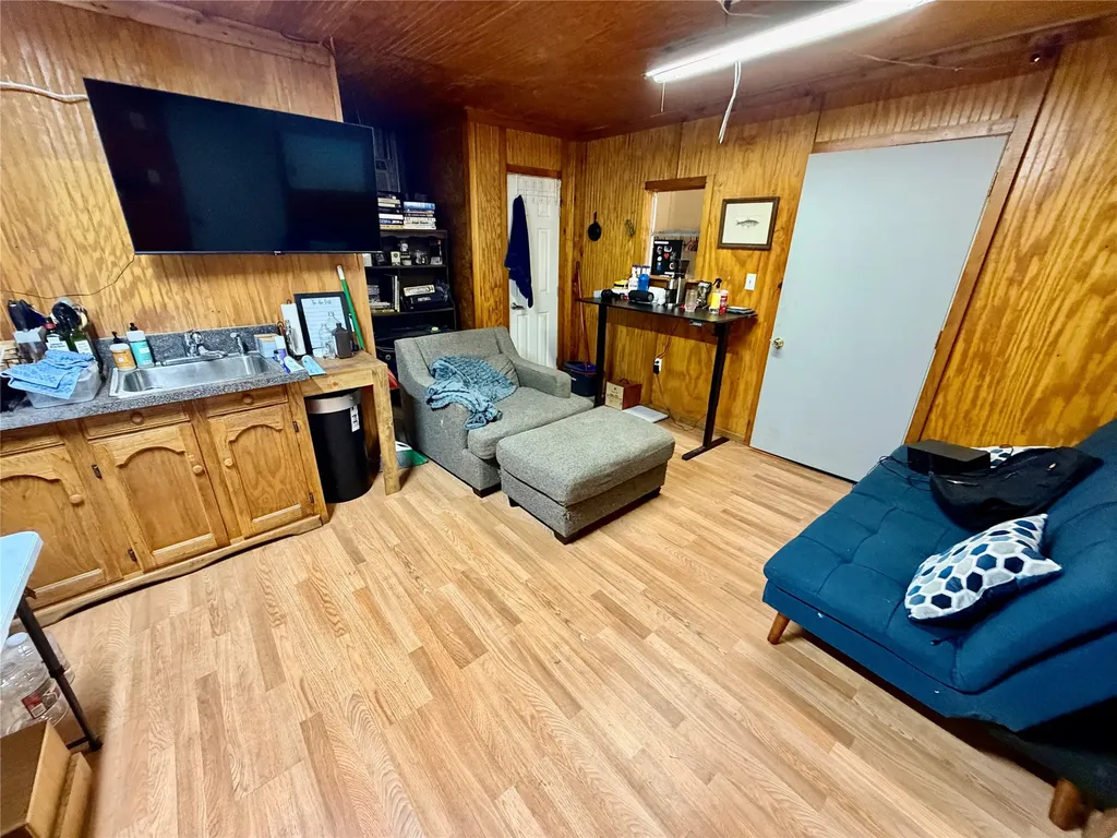 309 County Road 461 Eastland TX 76448