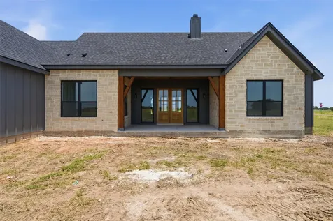 495 High Meadow Elm Mott TX 76640