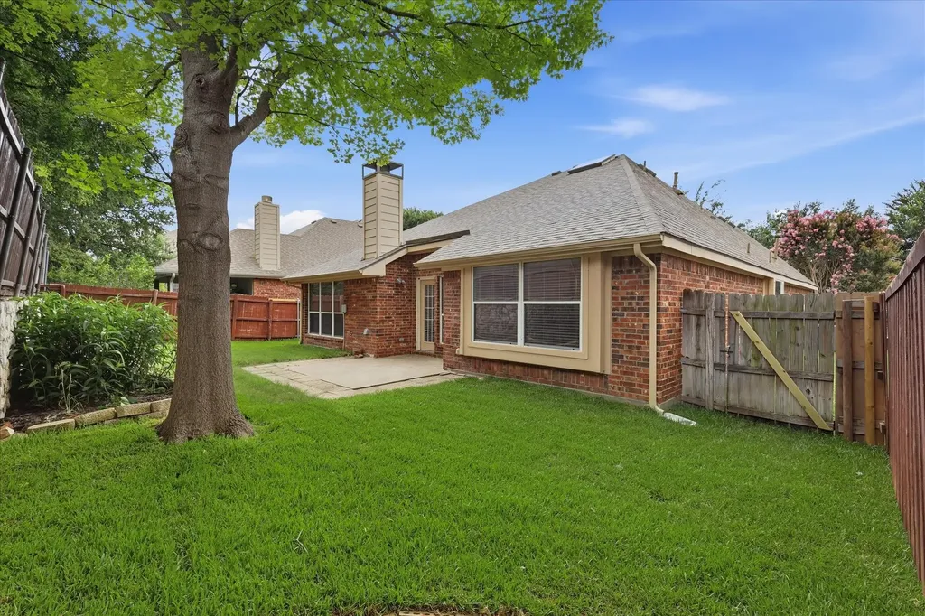 8004 Blacktail Trail Mckinney TX 75070
