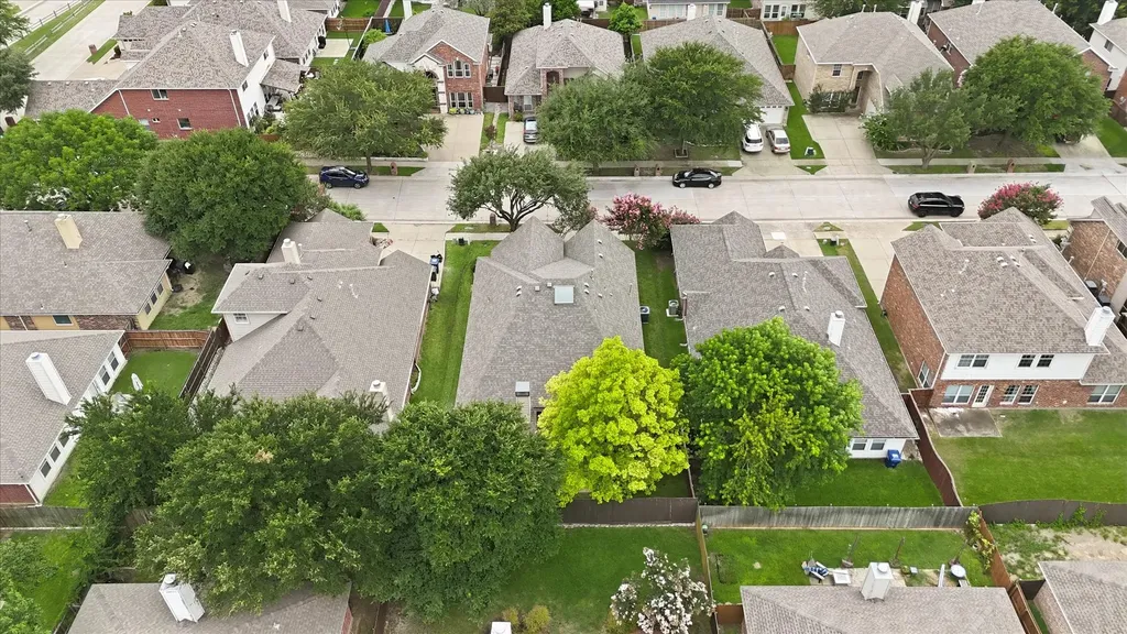 8004 Blacktail Trail Mckinney TX 75070